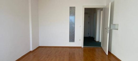 2 rooms Apartment in Innsbruck-Stadt, Austria No. 254636 2