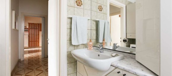 2 bedrooms Apartment in Milan, Italy No. 364996 19