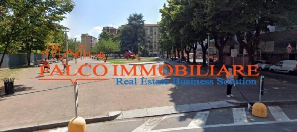 120m² Commercial property in San Giuliano Milanese, Italy No. 342776 12