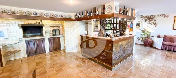 6 Schlafzimmer Schlösser in Palau, Italy, Nr. 19381 50