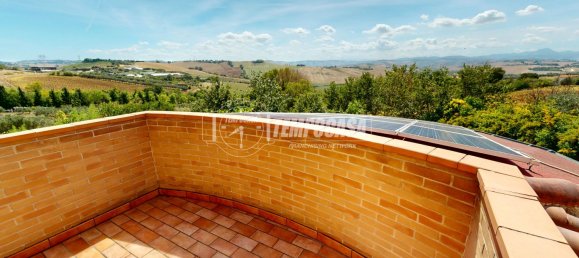 6 bedrooms House in Camerata Picena, Italy No. 335328 9