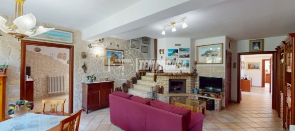 6 bedrooms House in Camerata Picena, Italy No. 335328 15