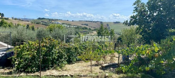 6 bedrooms House in Camerata Picena, Italy No. 335328 46