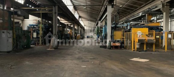 Lagerhaus in Torreglia, Italy 8548m², Nr. 320964 5