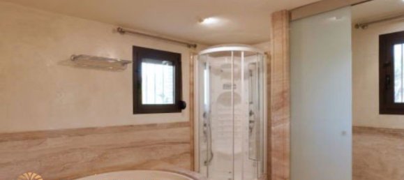 Вилла с 7 спальнями в Гава, Испания № 2 4