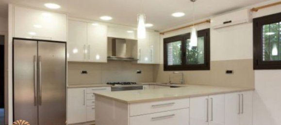 Вилла с 7 спальнями в Гава, Испания № 2 17