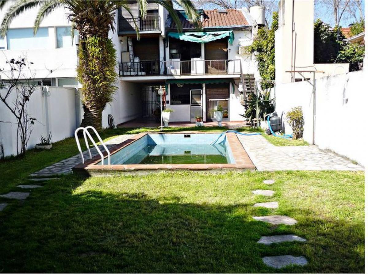 4 bedrooms House in General San Martin, Argentina No. 17085