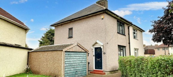 2 bedrooms House in Dagenham, United Kingdom No. 4821 2