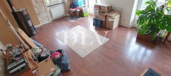 1 bedroom Duplex in Fontainebleau, France No. 296014 3