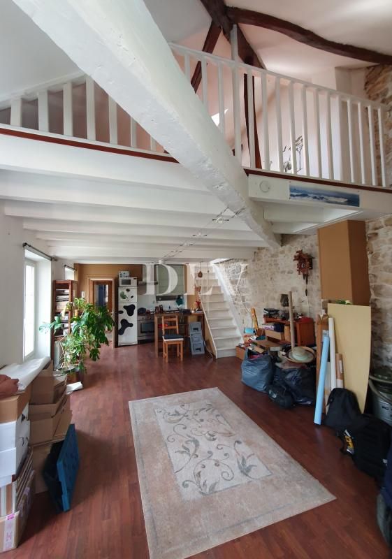 1 bedroom Duplex in Fontainebleau, France No. 296014
