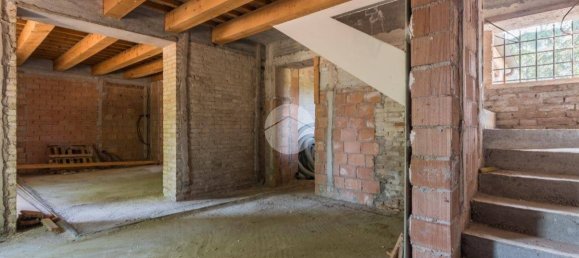 Studio in Colli al Metauro, Italy No. 285590 11