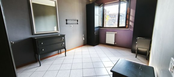 3 rooms Apartment in Rome, Italy No. 200368 4