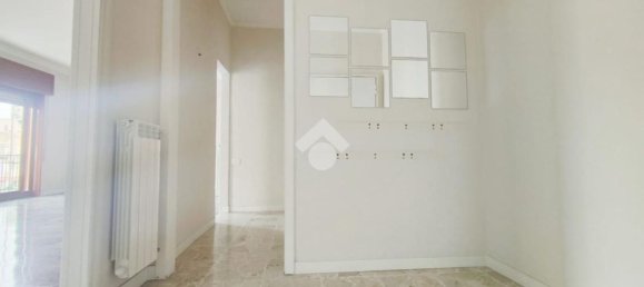 4 bedrooms Apartment in Torre Annunziata, Italy No. 341289 3