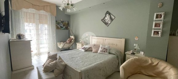 4غرفة شقة في Torre del Greco, Italy رقم 7023 9