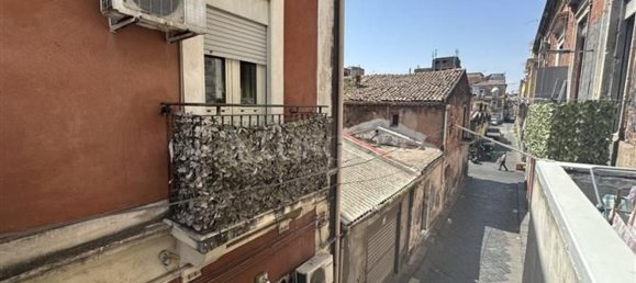 3 Schlafzimmer Wohnung in Catania, Italy, Nr. 331914 5