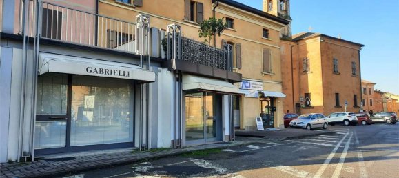 42m² Commercial property in Castelnovo di Sotto, Italy No. 320667 2