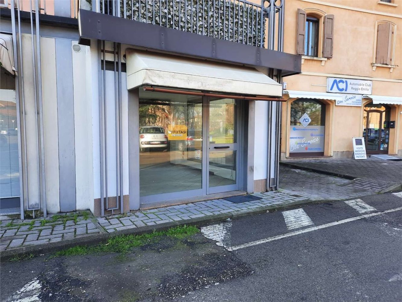 42m² Commercial property in Castelnovo di Sotto, Italy No. 320667
