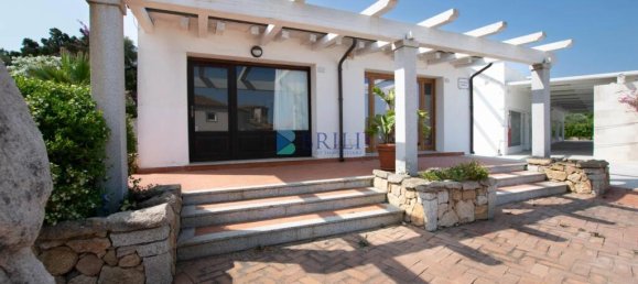 Propriété commerciale à Olbia, Italy 135m² No. 326977 3