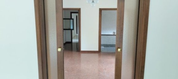 Вилла с 11 комнатами в Морбеньо, Италия № 172313 28