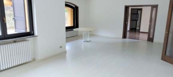 Вилла с 11 комнатами в Морбеньо, Италия № 172313 6