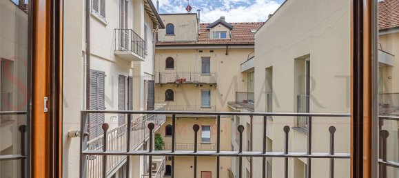 3 bedrooms Apartment in Milan, Italy No. 364237 20