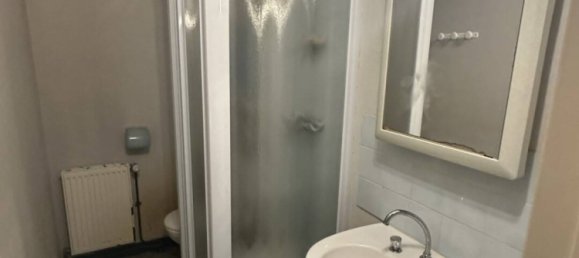 3 bedrooms House in Vaux-le-Penil, France No. 142614 8