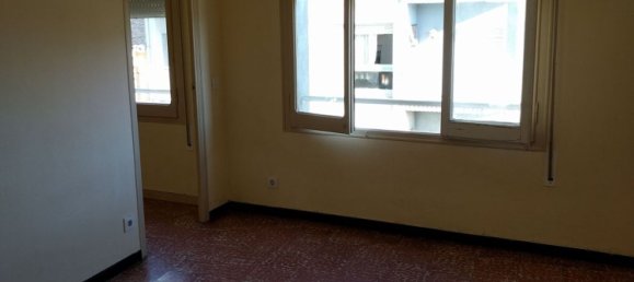 Apartamento de 3 dormitorios en Olot, Spain No. 173708 4