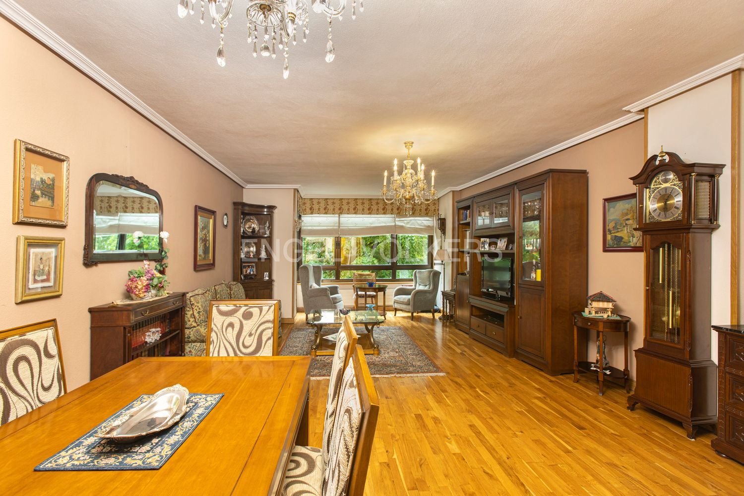 4 bedrooms Apartment in Oviedo, Spain No. 150698