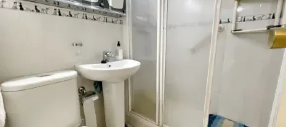 8 bedrooms Apartment in Madrid, Spain No. 158781 30