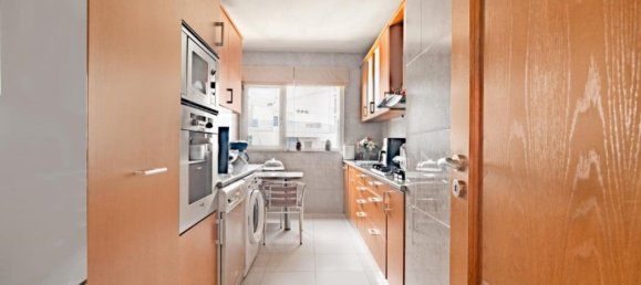 3 Schlafzimmer Wohnung in Lisbon, Portugal, Nr. 209137 9