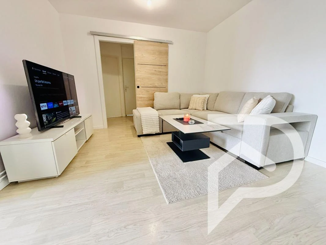 2 bedrooms Apartment in Persan, France No. 349317