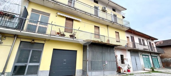 3 rooms Apartment in Uboldo, Italy No. 72160 18