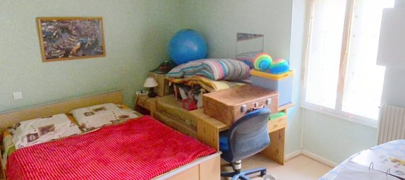 Villa de 3 dormitorios en Chateauneuf-d'Ille-et-Vilaine, France No. 205285 10