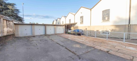 Garage in Albizzate, Italy 300m², Nr. 176678 2