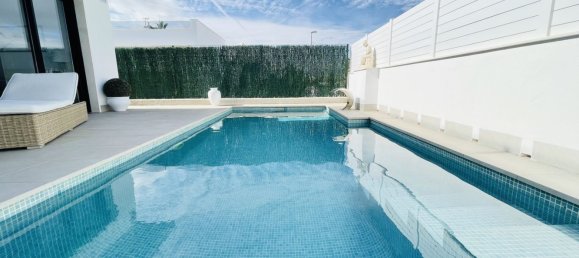 Вилла с 3 спальнями в Сусина, Испания № 168829 3