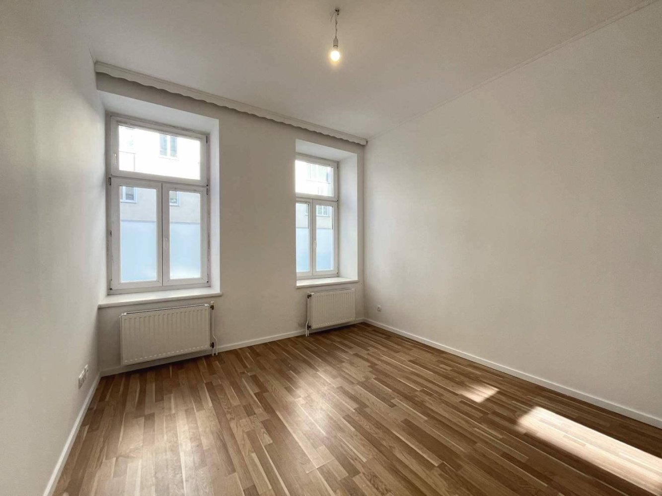 4 rooms Apartment in Brigittenau, Austria No. 219027