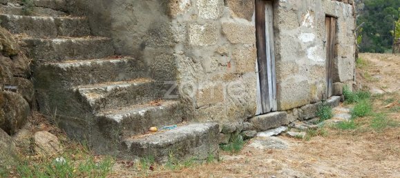 قطعة أرض في Oliveira do Douro, Portugal 10050متر مربع رقم 82121 7