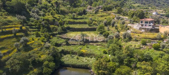 قطعة أرض في Oliveira do Douro, Portugal 10050متر مربع رقم 82121 10