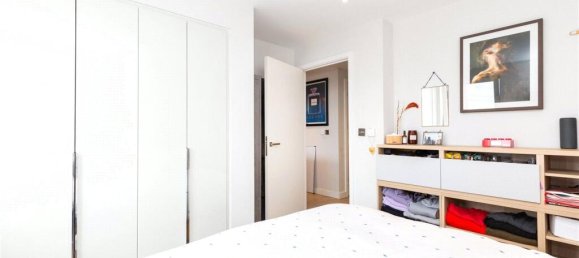 1 bedroom Apartment in London, United Kingdom No. 5452 10