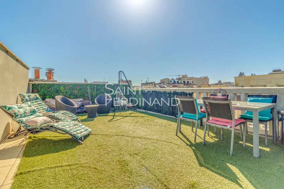 2 bedrooms Duplex in Levallois-Perret, France No. 115948