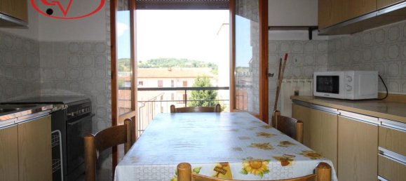 4-salle Appartement à San Giovanni Valdarno, Italy No. 231029 8