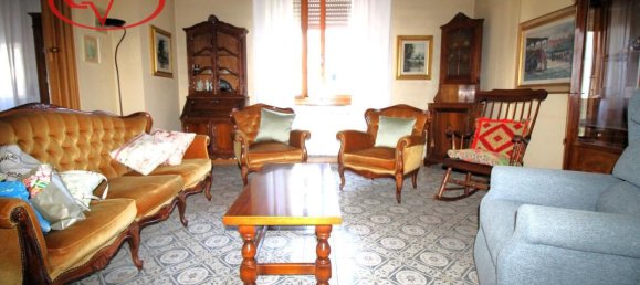 4-salle Appartement à San Giovanni Valdarno, Italy No. 231029 12