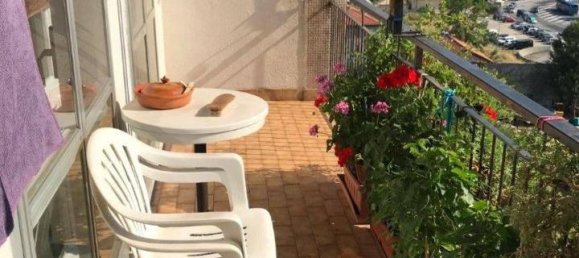 5 rooms Apartment in Savona, Italy No. 133674 4