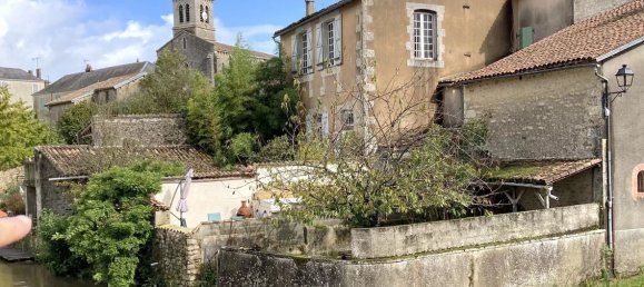 3 bedrooms Townhouse in Vienne, France No. 343859 2