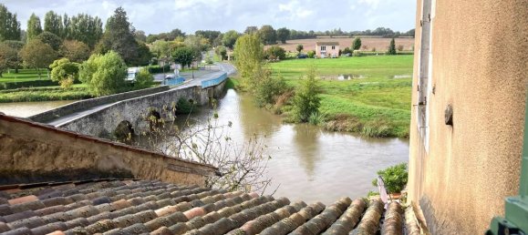 3 bedrooms Townhouse in Vienne, France No. 343859 14