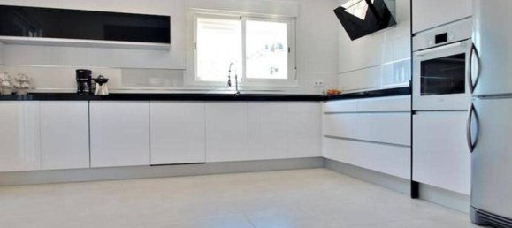 Casa de 5 dormitorios en Calpe, Spain No. 185945 17