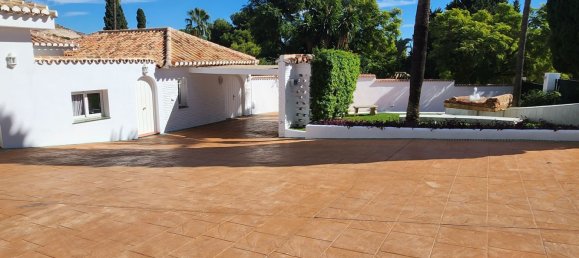 8 Schlafzimmer Villa in Benalmadena, Spain, Nr. 144453 9