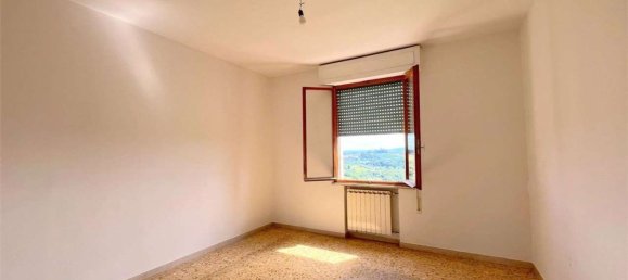 4 rooms Apartment in Montespertoli, Italy No. 291033 7