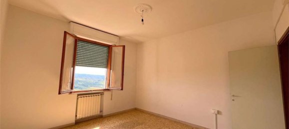 4 rooms Apartment in Montespertoli, Italy No. 291033 9