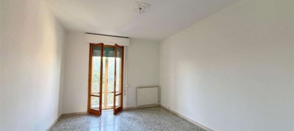 4 rooms Apartment in Montespertoli, Italy No. 291033 4